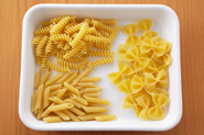 クスクスのかわりに、ゆでたショートパスタとあえてもよいでしょう。パスタの種類はお好みで。