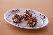 ミニサイズで作って、ピンチョス風おつまみにしても楽しいですよ。